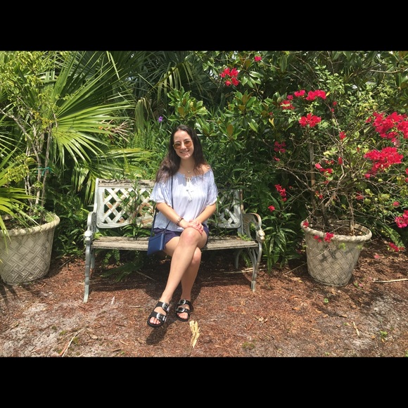 Meet your Posher, Rachel - Picture 2 of 5